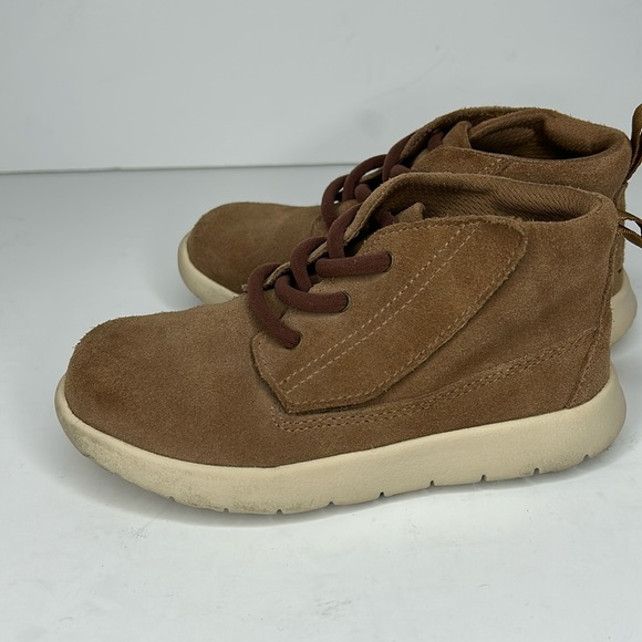 UGG Canoe Chukka Boots - Picture 2 of 14